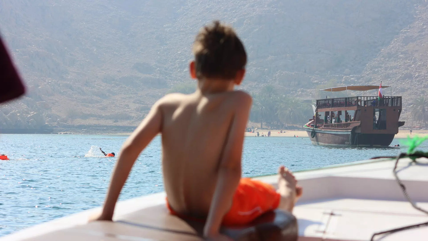 Excursion en Bateau à Musandam – Départ Dubaï ou Sharjah (Visa inclus)