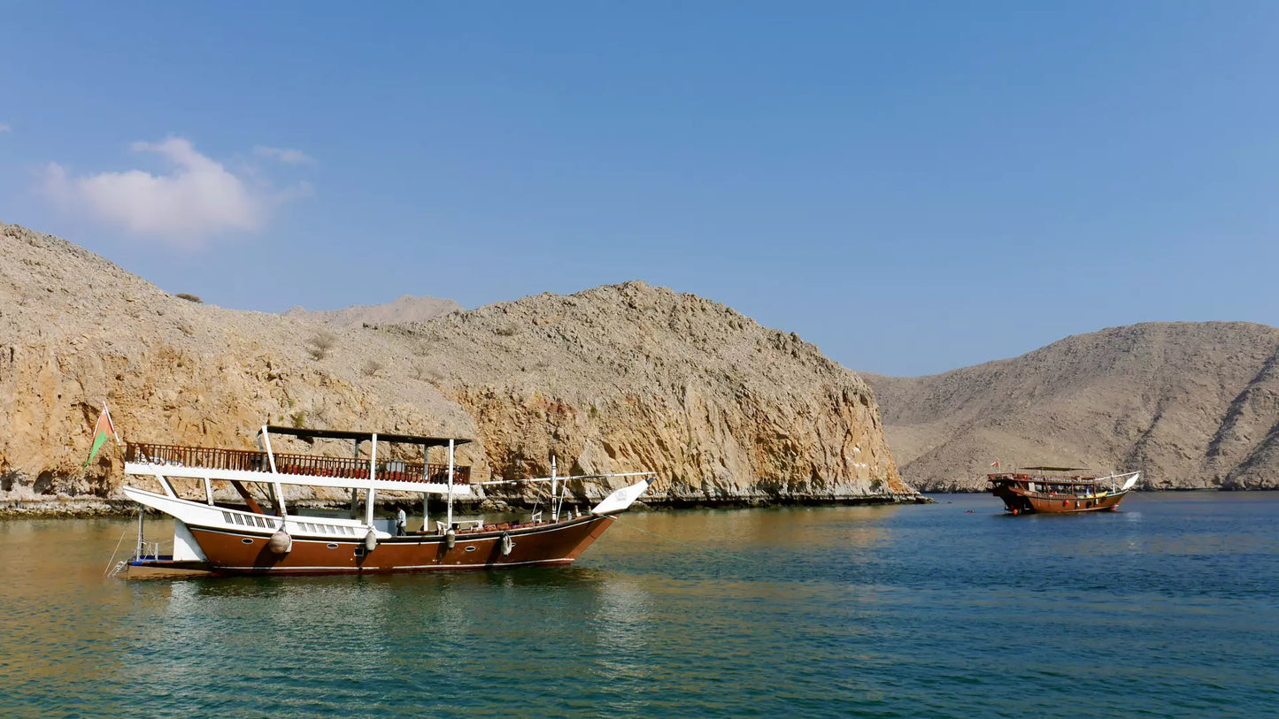 Excursion en Bateau à Musandam – Départ Dubaï ou Sharjah (Visa inclus)